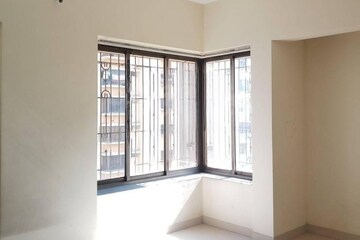 Master Bedroom in 2.5 BHK Apartment at Runwal Garden City, Balkum Pada – for Rent