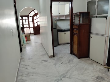 3 BHK Penthouse For Rent in RWA Flats Pocket 40 Kalkaji Delhi  8183690