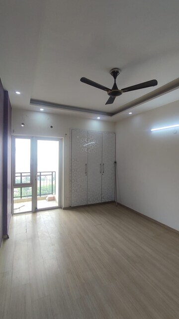 3 BHK Apartment For Rent in Moti Nagar