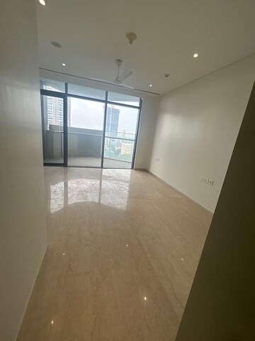Room in 3 BHK Apartment at Omkar 1973, Worli – for Rent