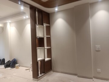 Room in 3.5 BHK Builder Floor at Kalkaji – for Rent