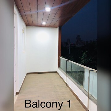 Building Lobby in 3 BHK Builder Floor at Ansal API Esencia, Sector 67 – for Rent