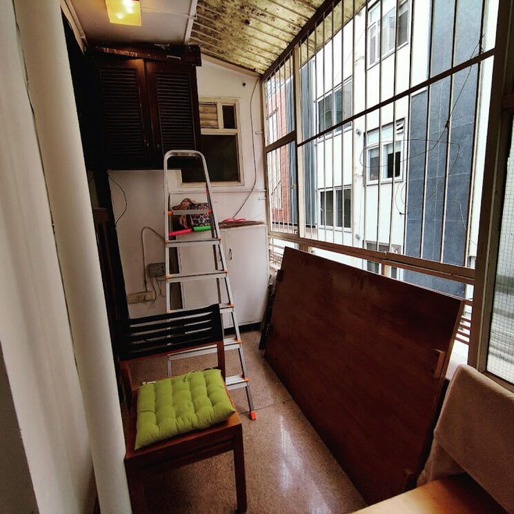 Kitchen, east of kailash 3 Bedroom 208 Sq.Yd. Builder Floor In East Of Kailash Delhi 8183821