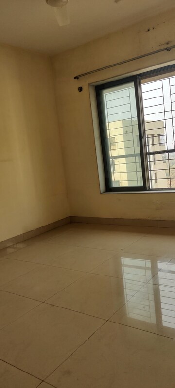 Room in 2 BHK Apartment at Sunil Nivas Society, Andheri West – for Rent