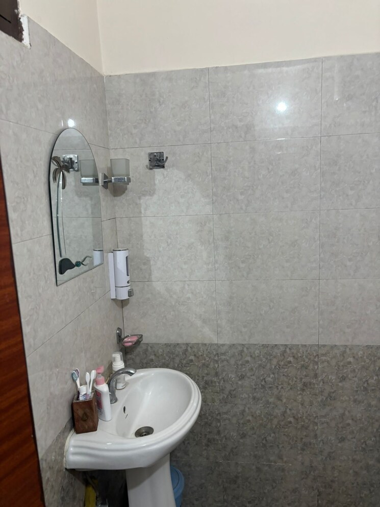 Bathroom, lucky-heights-3 2 Bedroom 1156 Sq.Ft. Apartment In Tirupati Vihar Jaipur 8183780