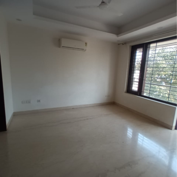 Room in 3 BHK Builder Floor at Ansal API Esencia, Sector 67 – for Rent