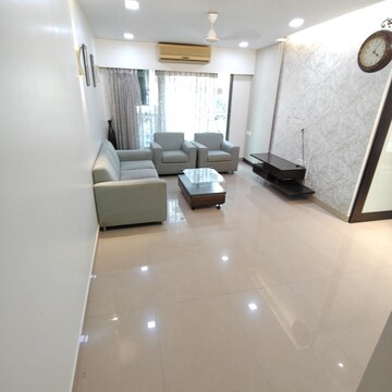 Master Bedroom in 3 BHK Apartment at Vile Parle West – for Rent