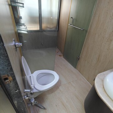 Bathroom in 3 BHK Apartment at Vile Parle West – for Rent