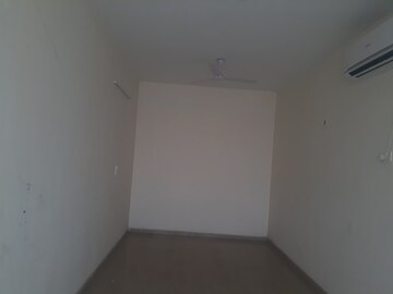 Room in  Office Space at Vip Road – for Sale