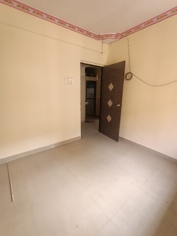 Bedroom in 2 BHK Apartment at Dombivli West – for Rent