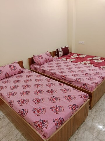 Room in  Pg at Sector 50 – for Rent