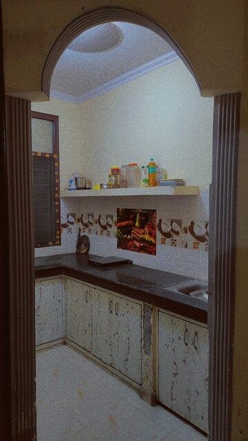 Bedroom in 1 BHK Builder Floor at Laxmi Nagar – for Rent