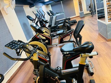 Gym in 4 BHK Apartment at Ratan Galaxy, Vrindavan Yojna – for Sale
