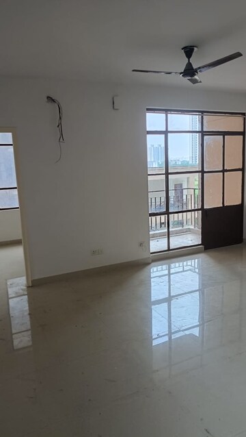 Room in 1 BHK Apartment at Signature Global Synera, Sector 81 – for Rent