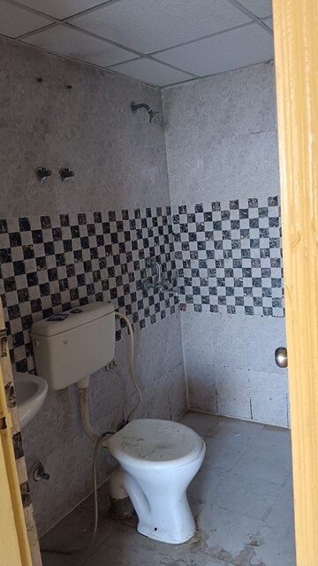 Bathroom in 3 BHK Apartment at Signature Global Synera, Sector 81 – for Rent