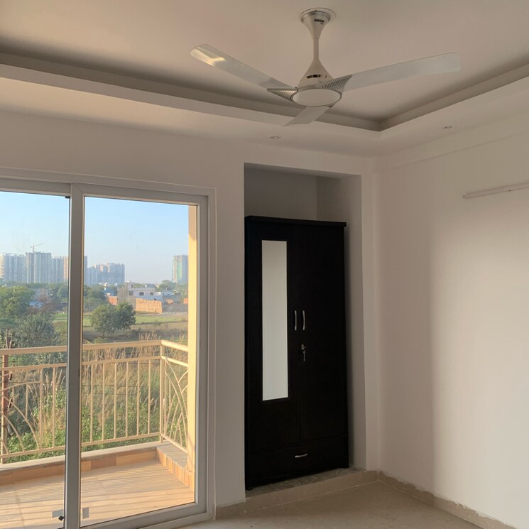 Master Bedroom, shubh-homes-urban-royale 2 Bedroom 900 Sq.Ft. Apartment In Shahpur Bamheta Ghaziabad 8184156