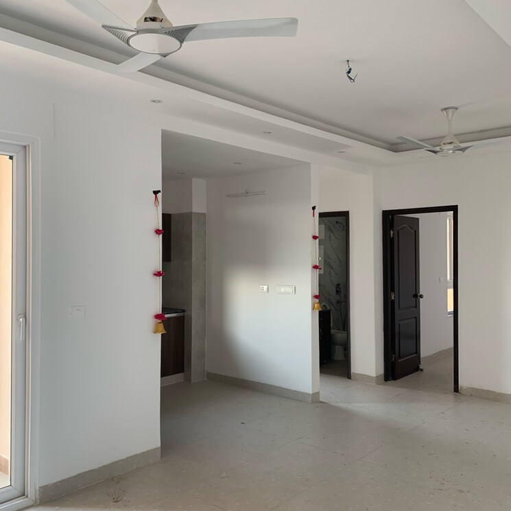 Living Room, shubh-homes-urban-royale 2 Bedroom 900 Sq.Ft. Apartment In Shahpur Bamheta Ghaziabad 8184156