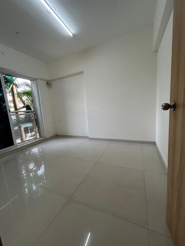 Furnished Amenities in 1 BHK Apartment at Sayba Tulip, Kurla – for Sale