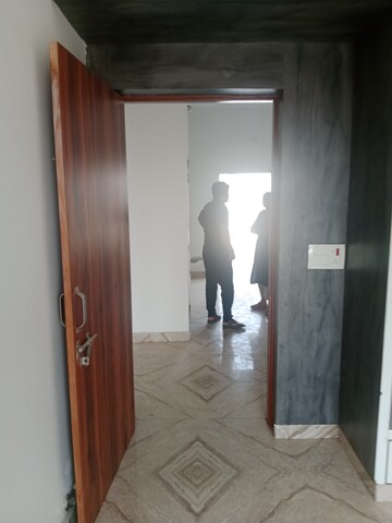 Room in 2 BHK Builder Floor at Sector 6 – for Rent