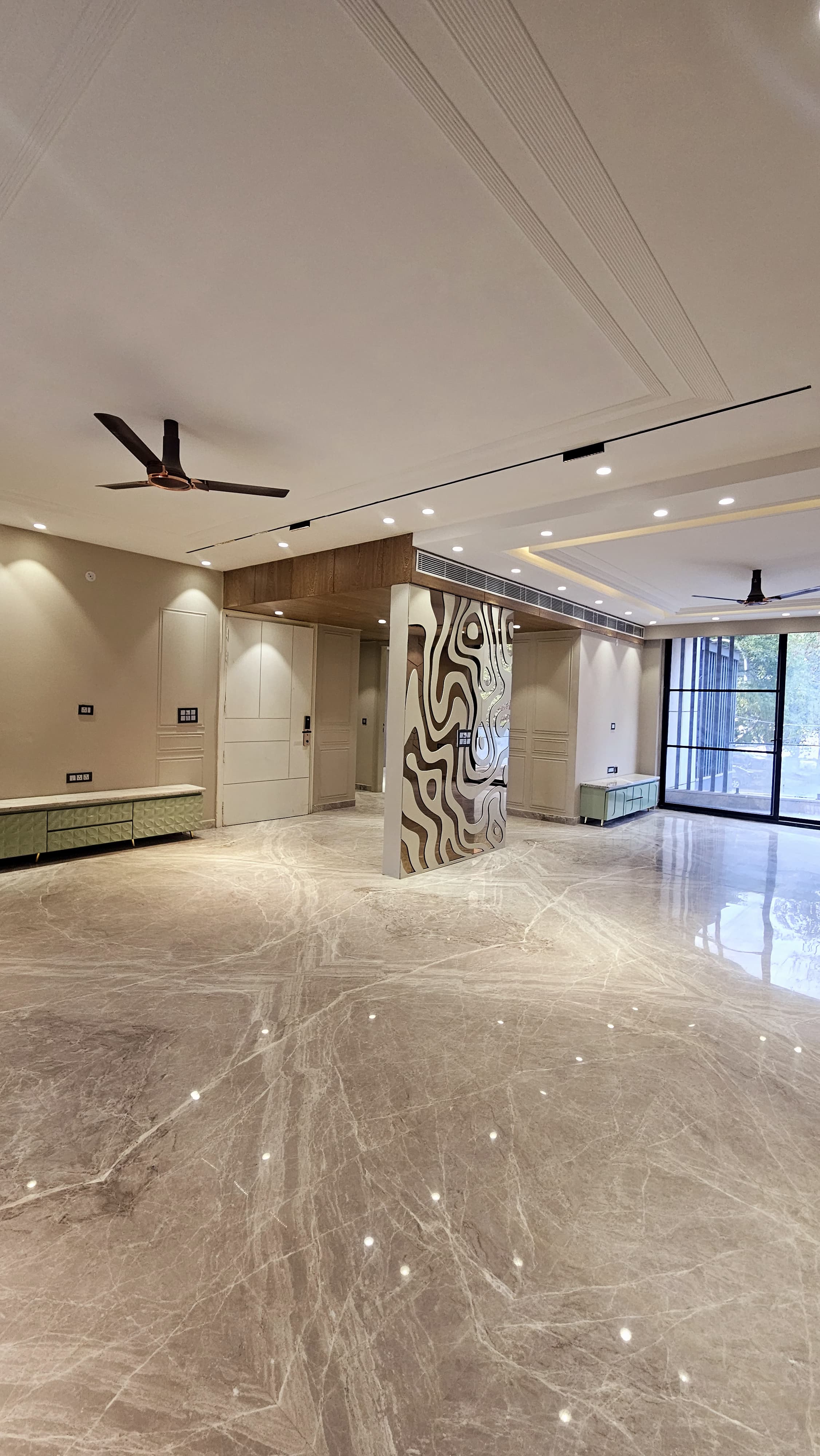 4 BHK + Pooja Room,Servant Room,Study Room 500 Sq.Yd. Builder Floor in Kohli One Malibu Town Plot