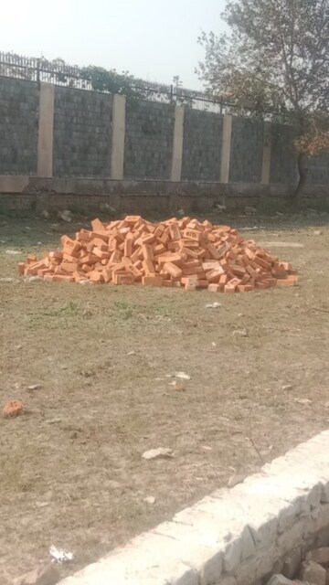  Plot For Sale in Sector 143