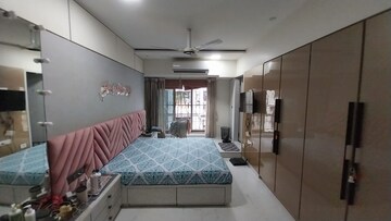 Master Bedroom in 5 BHK Apartment at Andheri West – for Sale