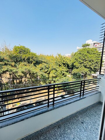 Balcony in 1 RK Builder Floor at Sector 47 – for Rent