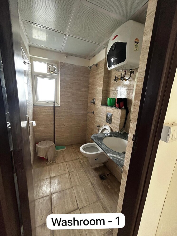 Bathroom, bptp-discovery-park 2 Bedroom 804 Sq.Ft. Apartment In Sector 80 Faridabad 8184201
