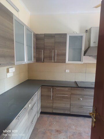 Kitchen in 4 BHK Apartment at Vipul Belmonte, Sector 53 – for Rent