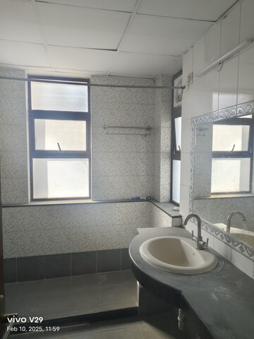 Bathroom in 4 BHK Apartment at Vipul Belmonte, Sector 53 – for Rent