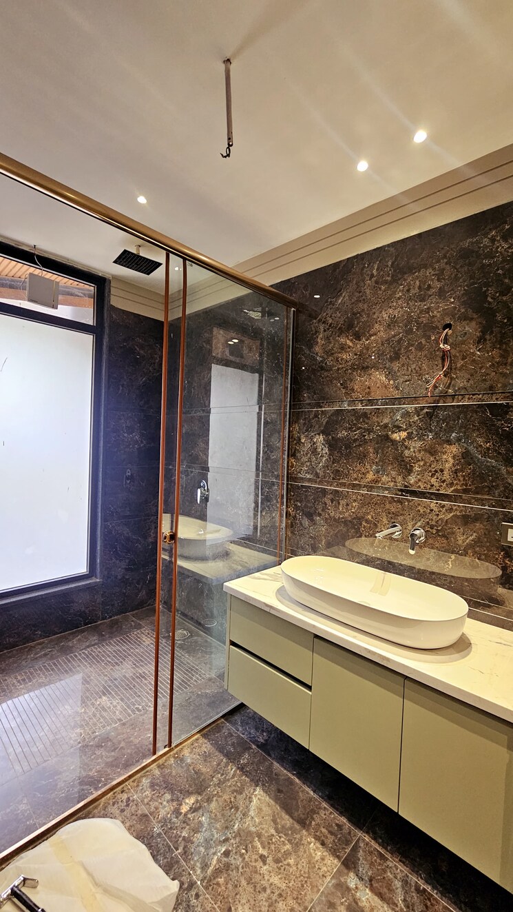 Bathroom, kohli-one-malibu-town 4 Bedroom 4500 Sq.Ft. Builder Floor In Sector 47 Gurgaon 8184272