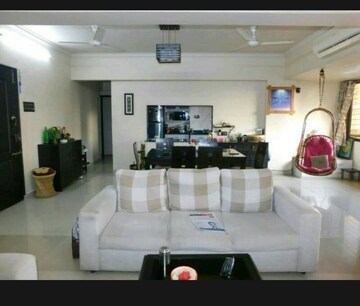 Living Room in 5 BHK Apartment at Andheri West – for Sale