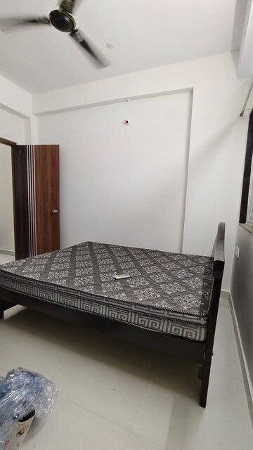 Bedroom in 1.5 BHK Apartment at Kondanpur – for Sale