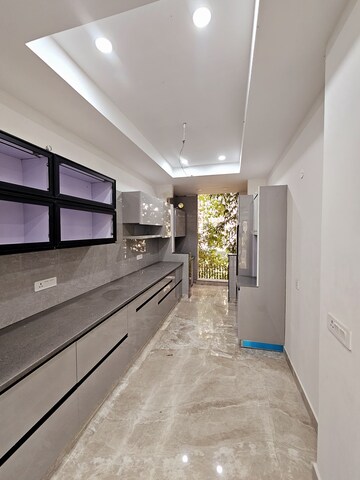 Kitchen in 3 BHK Builder Floor at Omaxe Designer Villas Mayfield Garden, Sector 51 – for Sale