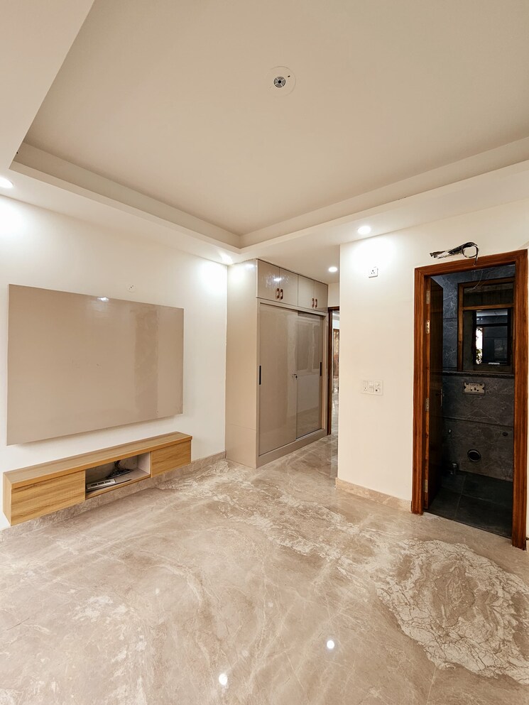 Room, omaxe-designer-villas-mayfield-garden 3 Bedroom 2100 Sq.Ft. Builder Floor In Sector 51 Gurgaon 8184311