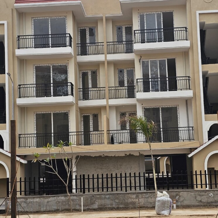 Balcony, sbp-gateway-of-dreams 2 Bedroom 1172 Sq.Ft. Apartment In Patiala Road Zirakpur 8184324