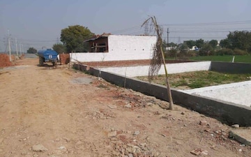 Plot For Sale in Sector 143