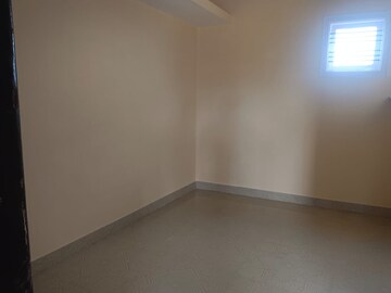 Room in 1 BHK Builder Floor at Ejipura – for Rent