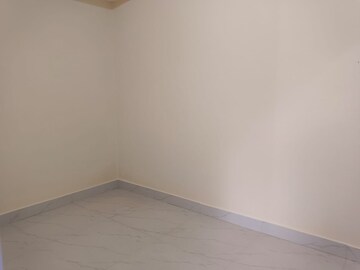 Room in 1 BHK Builder Floor at Ejipura – for Rent