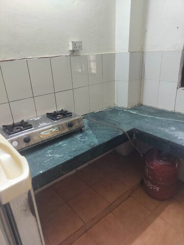 Kitchen in 1.5 BHK Apartment at Best View Apartments, Sector 99 – for Sale