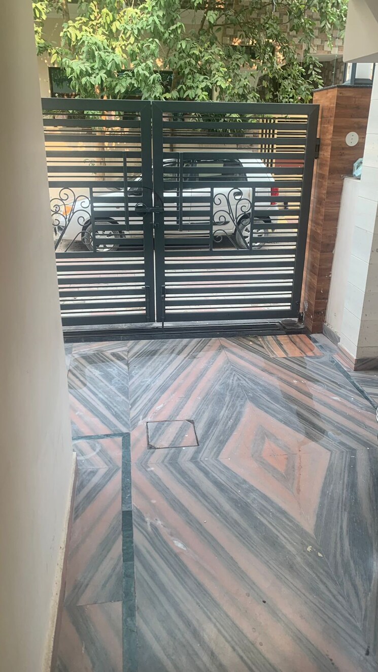 Balcony, old ambala road 4 Bedroom 115 Sq.Yd. Villa In Old Ambala Road Panchkula 8184568