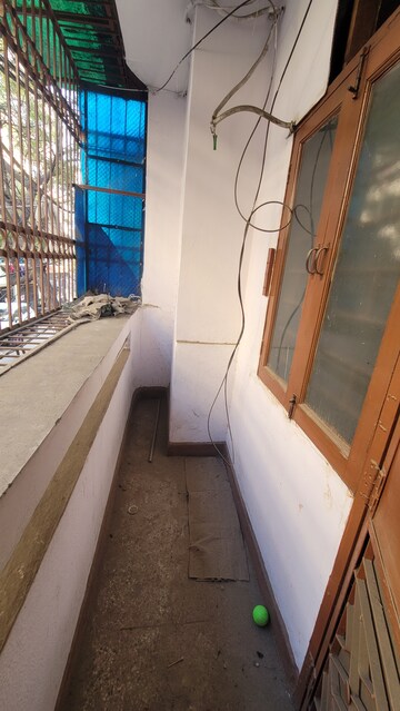 Balcony in 1 BHK Builder Floor at Dilshad Colony – for Sale