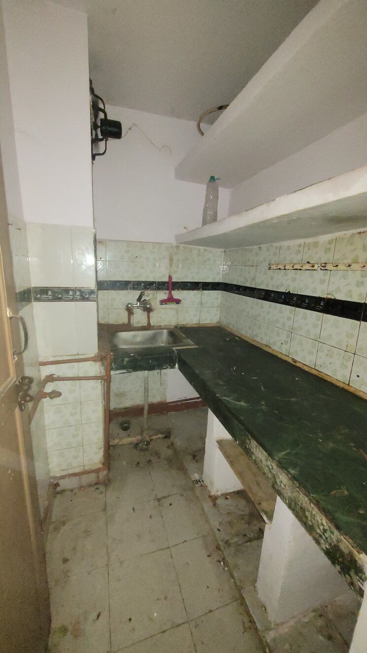 Kitchen, dilshad colony 1 Bedroom 500 Sq.Ft. Builder Floor In Dilshad Colony Delhi 8184654