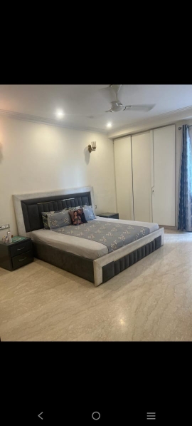 3.5 BHK + Servant Room Apartment For Sale in Tata La Vida