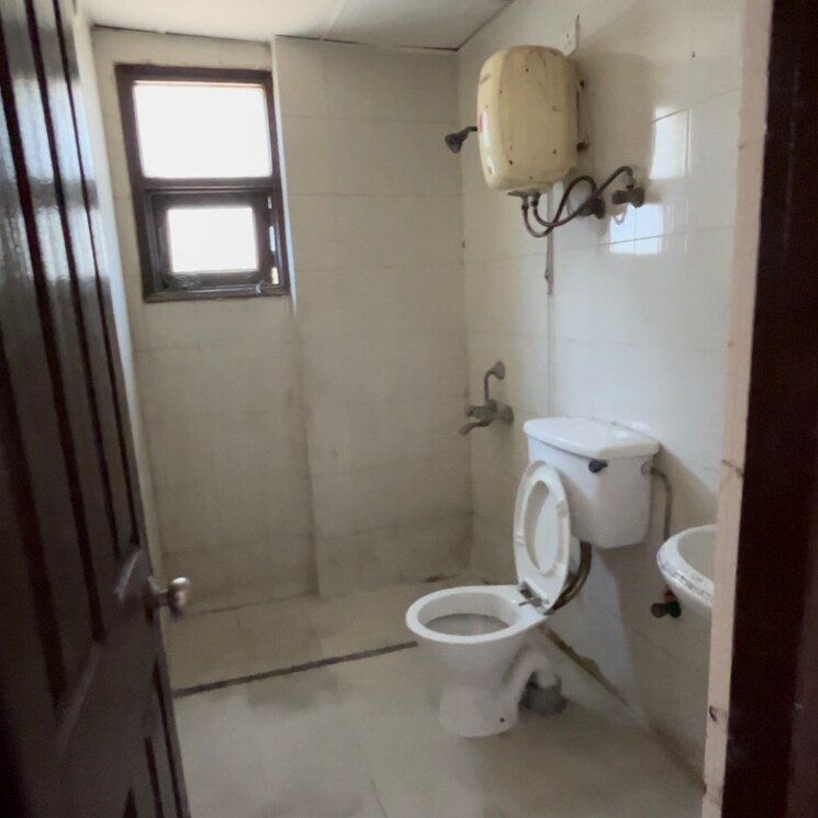 Bathroom, tdi-city-kingsbury 4 Bedroom 1930 Sq.Ft. Apartment In Sector 61 Sonipat 8184676