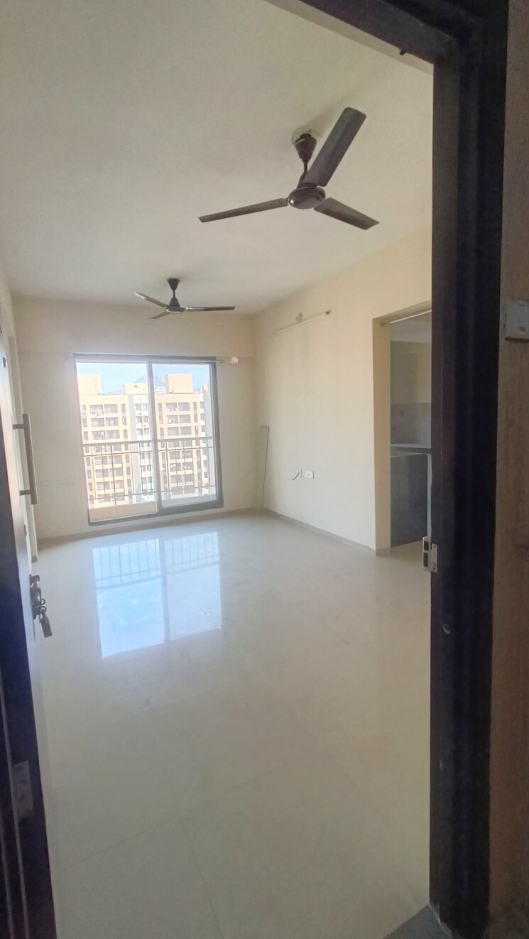Room, rustomjee-virar-avenue-l1-l2-and-l4-wing-e-and-f 1 Bedroom 390 Sq.Ft. Apartment In Virar West Palghar 8184711