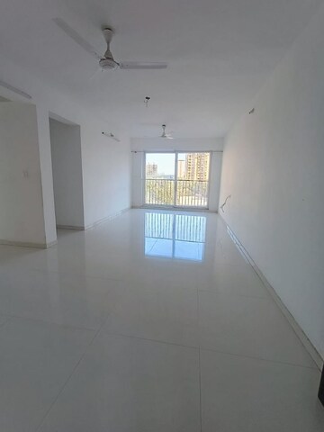 Room in 1 BHK Apartment at RNA Continental, Chembur – for Rent