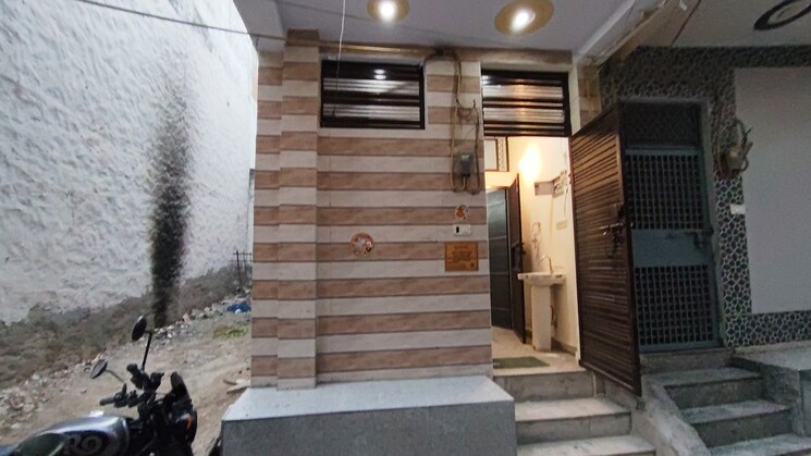 Exterior View, mohan garden 3 Bedroom 33 Sq.Yd. Independent House In Mohan Garden Delhi 8184719
