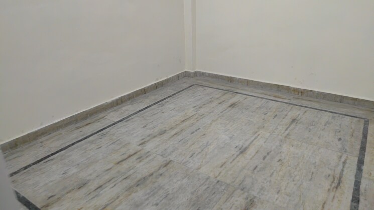 Room, mohan garden 3 Bedroom 33 Sq.Yd. Independent House In Mohan Garden Delhi 8184719