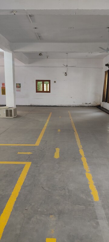 Furnished Amenities in  Warehouse at Sector 63 – for Rent